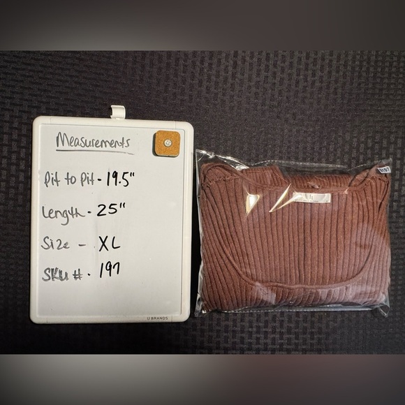 Elegant Brown Ribbed Women's Top - Picture 10 of 10